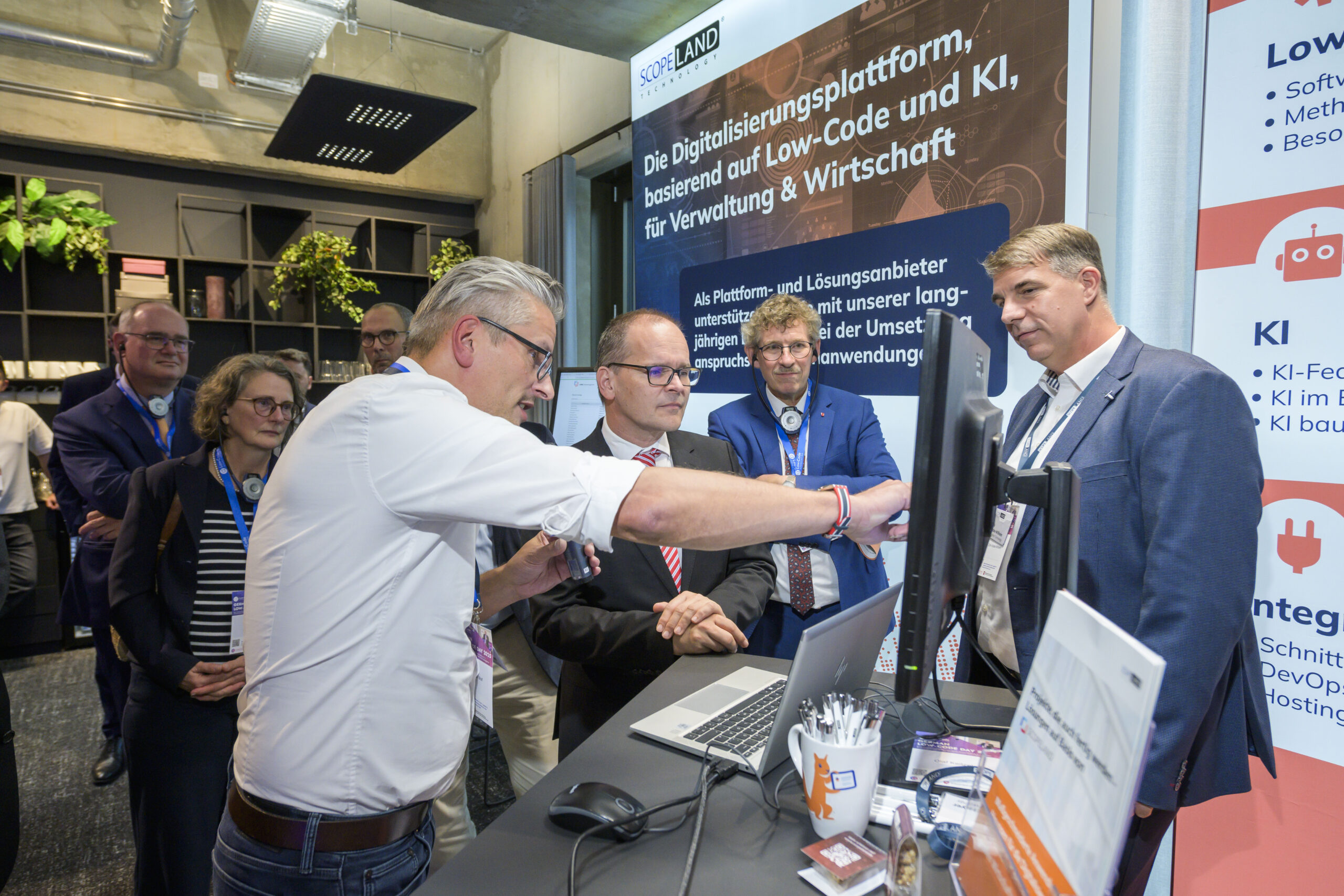 16.09.25 WWW.SCHEFFEN.DE

LOW CODE Association
Low Code Day


Foto: 
HENNING SCHEFFEN PHOTOGRAPHY
MOBIL: 00491773193050
WWW.SCHEFFEN.DE
HENNING@SCHEFFEN.DE
Friedrich-Engels-Str. 31
30880 Laatzen 
Region Hannover / Niedersachsen / GERMANY